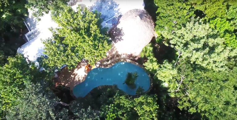 Four Luxury Jungle Villas 14