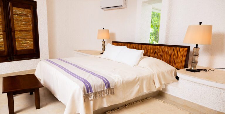 Four Luxury Jungle Villas 16